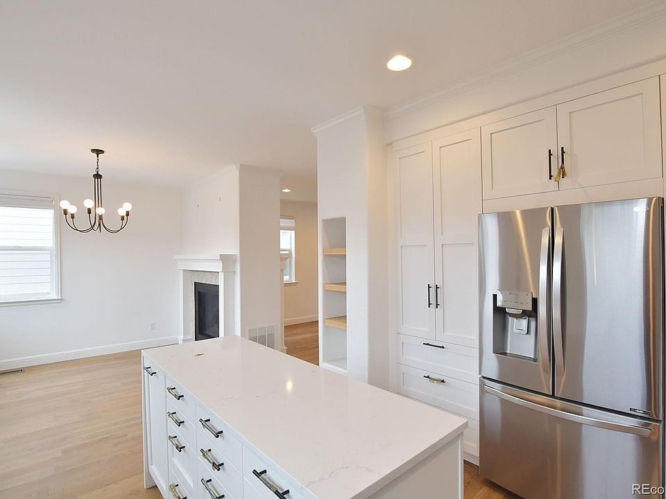 1st image of 2889-2258 Ulster St