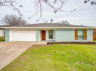 221 Jeaneta Ave, Benbrook, TX 76126