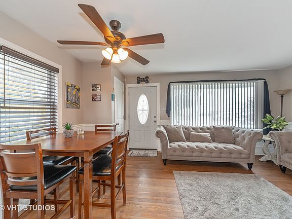 3rd image of 3124 Dora St