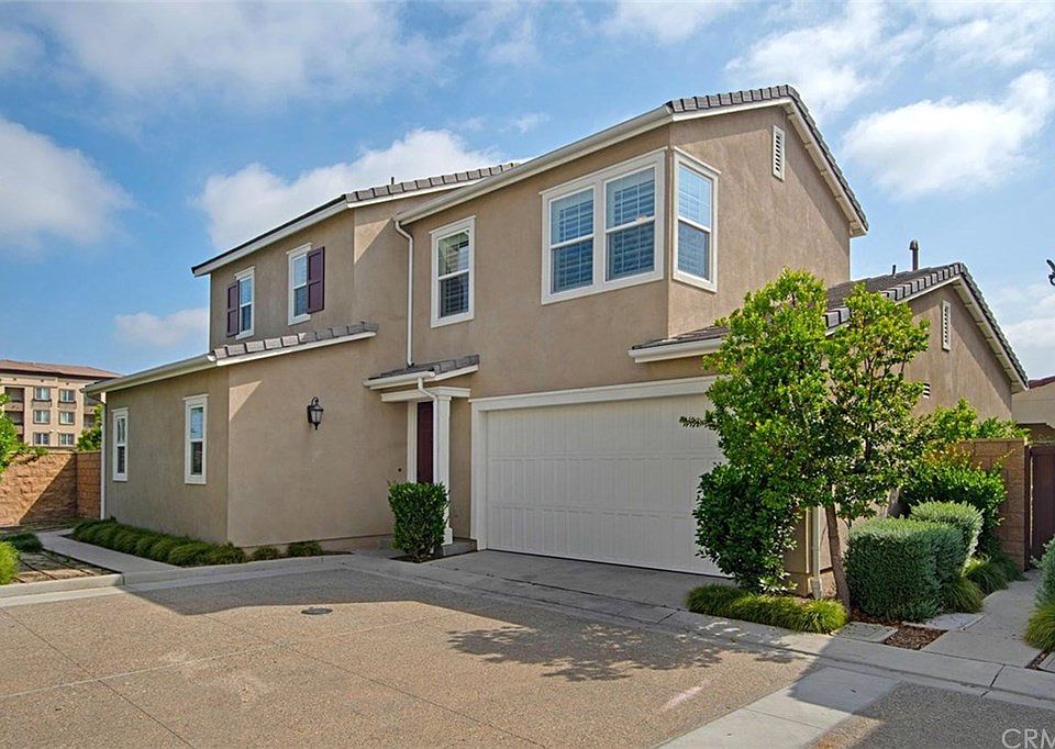 1st image of 42 Brisbane Ct