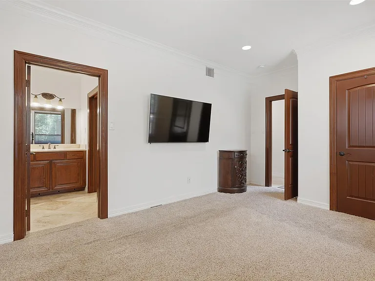 5330 Fayette St — Photo 8