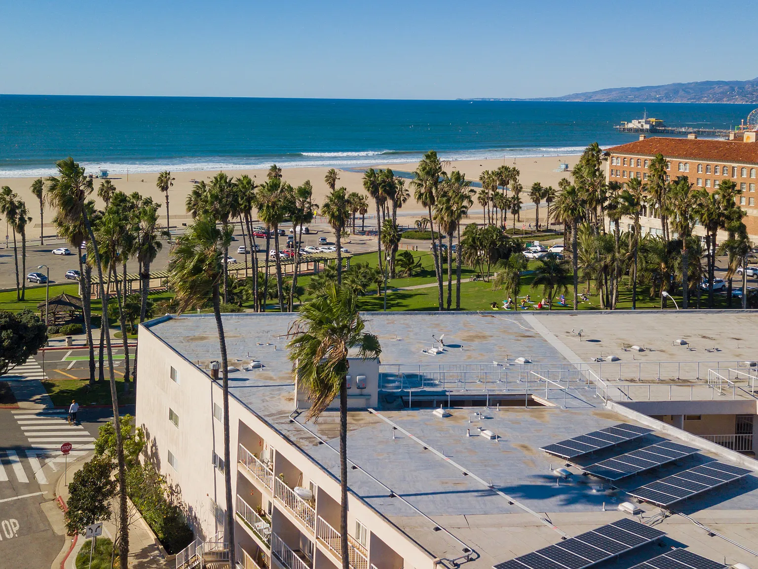 Santa Monica Mariner Village — Photo 3