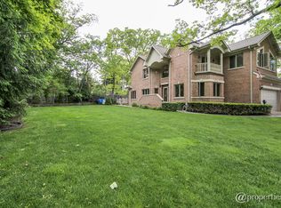 2358 Green Bay Rd, Highland Park, IL 60035