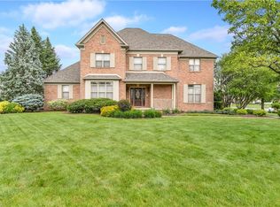 7889 Tuscany Dr, Poland, OH