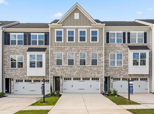 2885 Foster Woods Dr, Apex, NC 27502