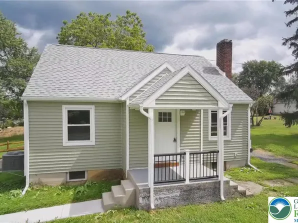 1932 Farmersville Rd, Bethlehem, PA 18020