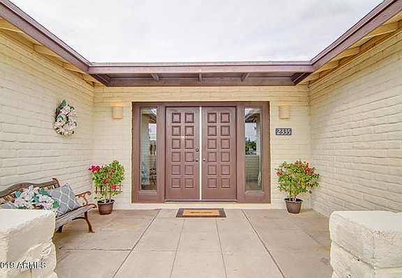 3rd image of 2335 W Isabella Ave