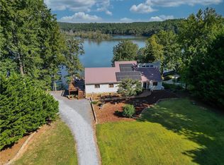 42662 Moonshine Dr, New London, NC 28127