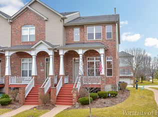 6056 Ironwood Ln, Lisle, IL 60532