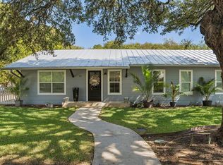 710 W Creek St, Fredericksburg, TX 78624