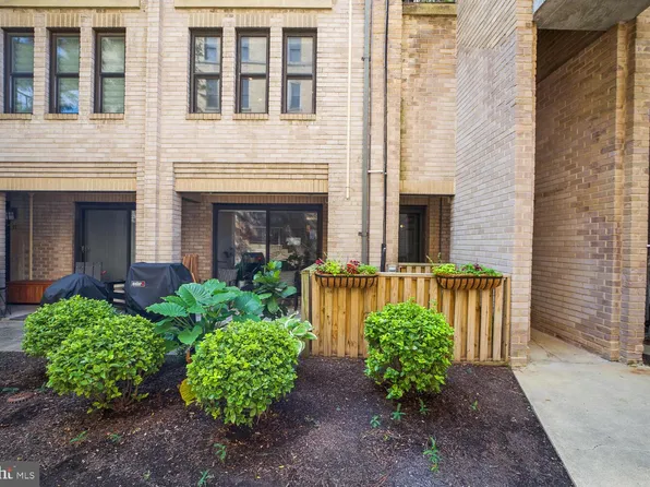 1325 13th St NW APT 38, Washington, DC 20005