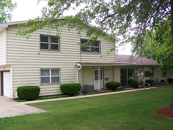 2nd image of 104 East Ave