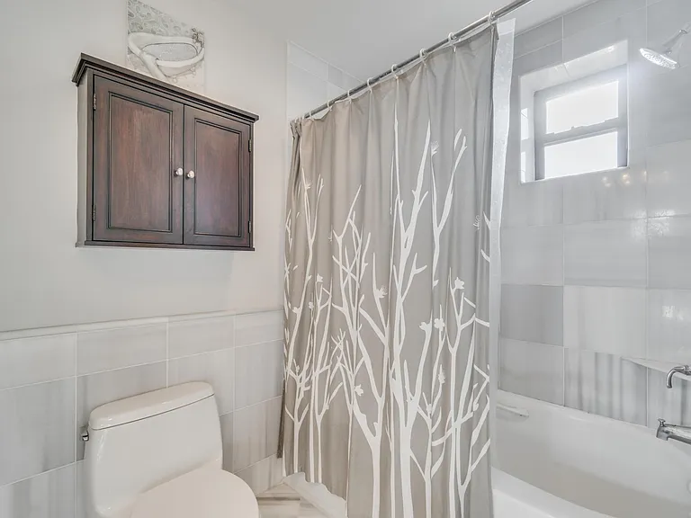 1354 Euclid St NW #402B — Photo 11