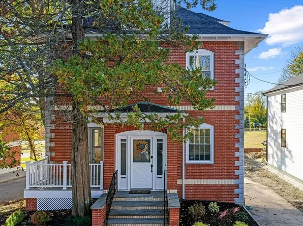 508 Charles St, Providence, RI 02904