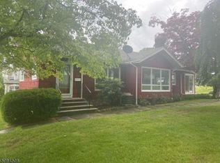 160 Main St, Newton, NJ 07860