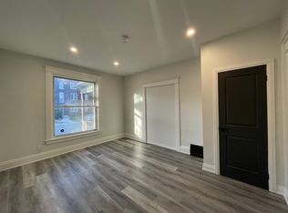 9 Garfield Ave S #1, Hamilton, ON L8M 2R7
