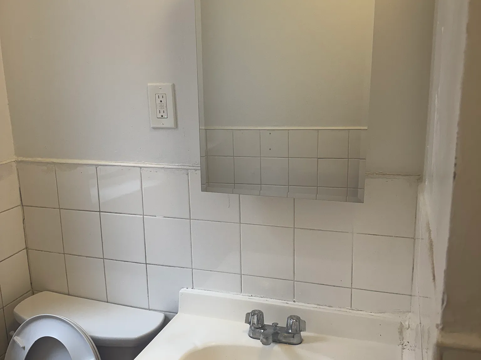 3 bed, 950 sqft, $2,477 — Photo 4