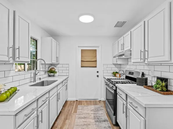 114-116 Severin Ave, Modesto, CA 95354
