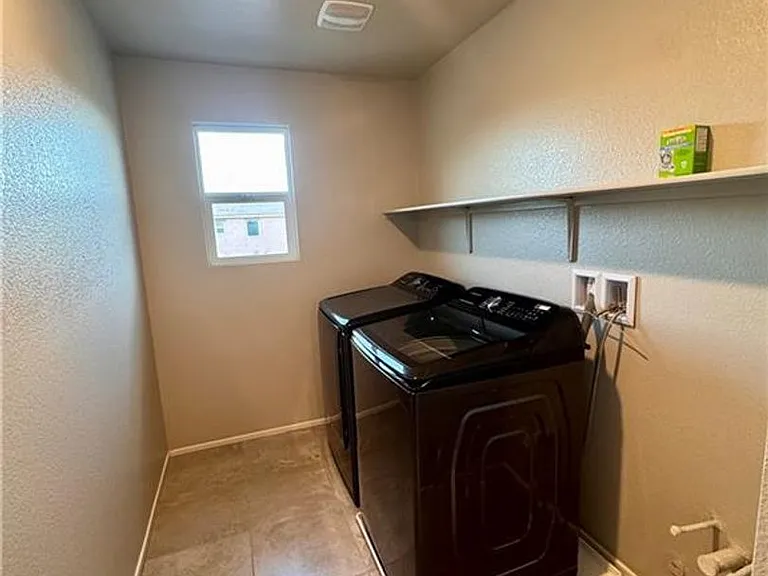 7461 Opal Star St — Photo 23
