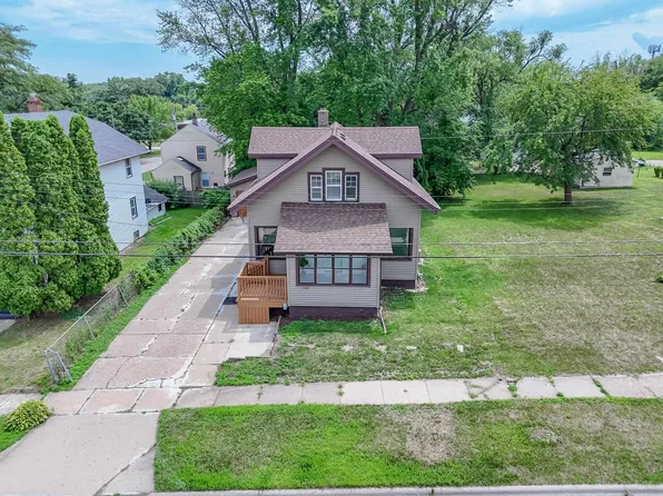 1608 Chestnut St, Rockford, IL 61102