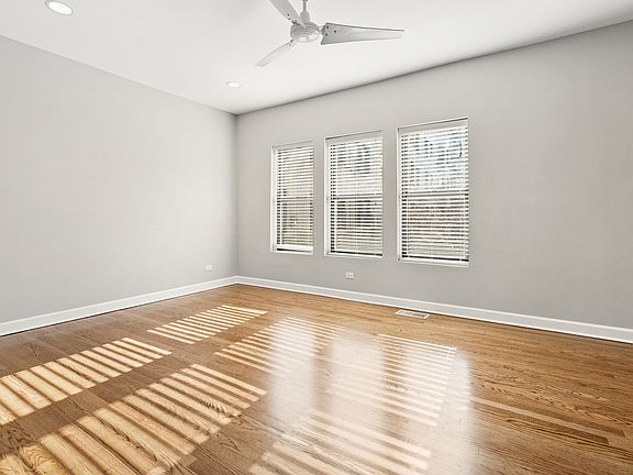 5th image of 7438 N Hermitage Ave APT 1E