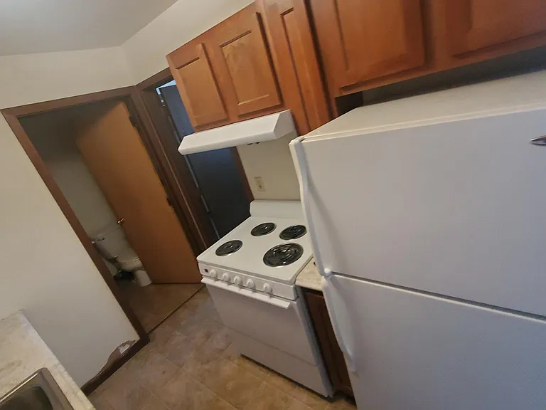 919 Gould St #17 — Photo 8