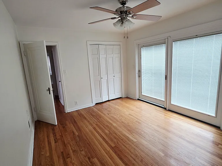 6332 Pierce St — Photo 5