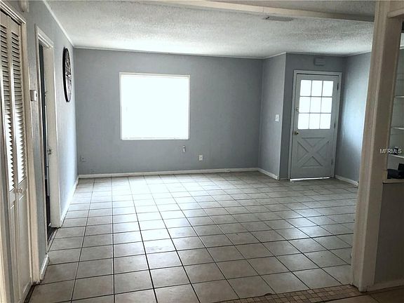 2nd image of 1050 Landmark Ln