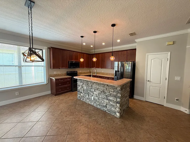6719 Romney Ln — Photo 19