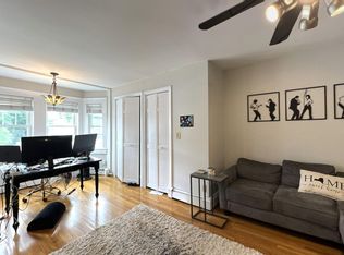 159 W 7th St #PENTHOUSE, Boston, MA 02127