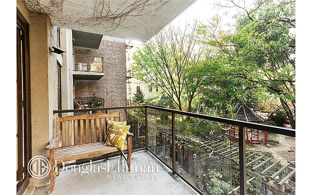 Sold by Douglas Elliman | media 15