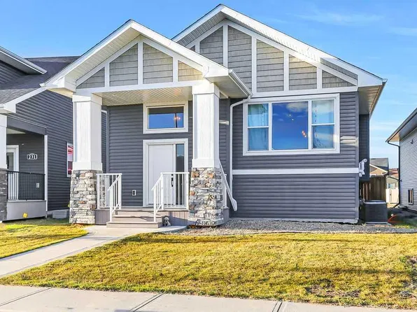 227 S Livingston Close, Red Deer, AB T4R 0S9