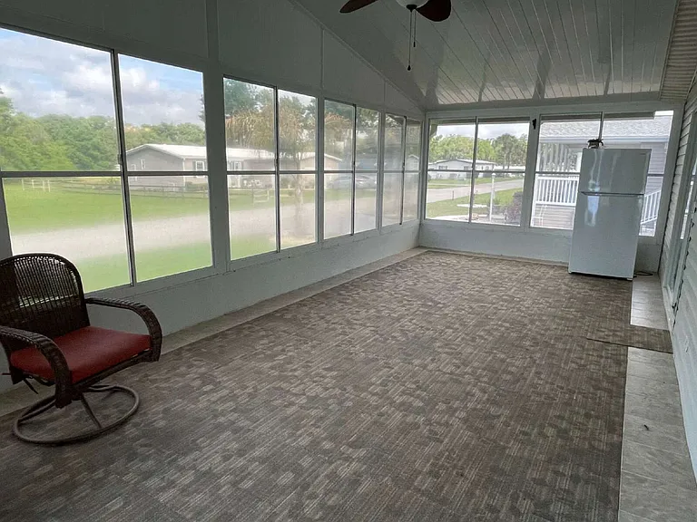 5453 Williamsburg Ln — Photo 28