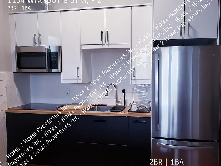 1154 Wyandotte St W #2 — Photo 2