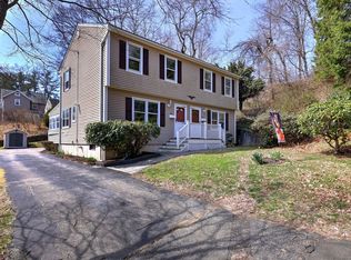 9 Hart Ln, Ansonia, CT 06401