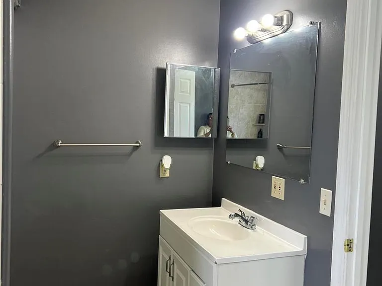 355 Johnston St — Photo 10