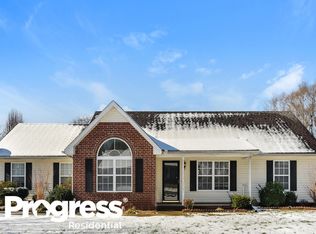 2703 Roscommon Dr, Murfreesboro, TN 37128