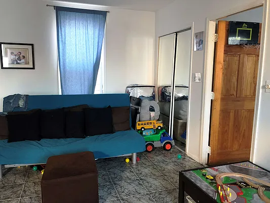 Rented by Virtual Real Estate | media 37