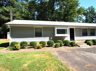 6112 Deerwood Pl, Raleigh, NC 27607