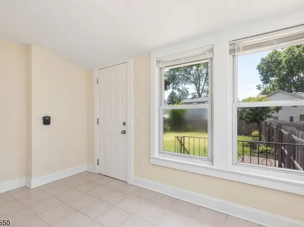 430 Flanders Ave #1, Scotch Plains, NJ 07076