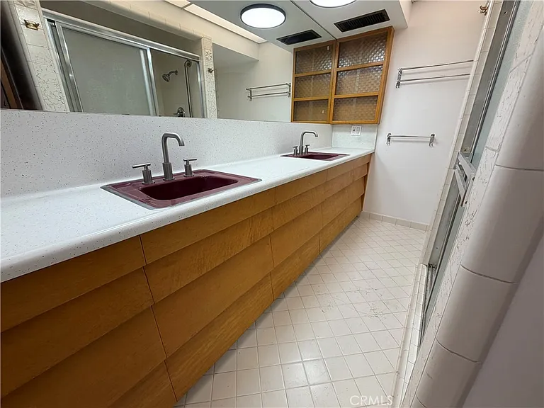 3590 Buchanan St — Photo 43