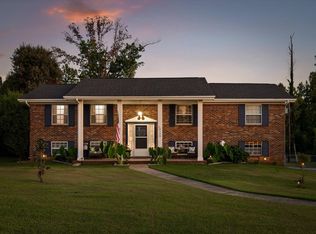 8168 Pinecrest Dr, Chattanooga, TN 37421