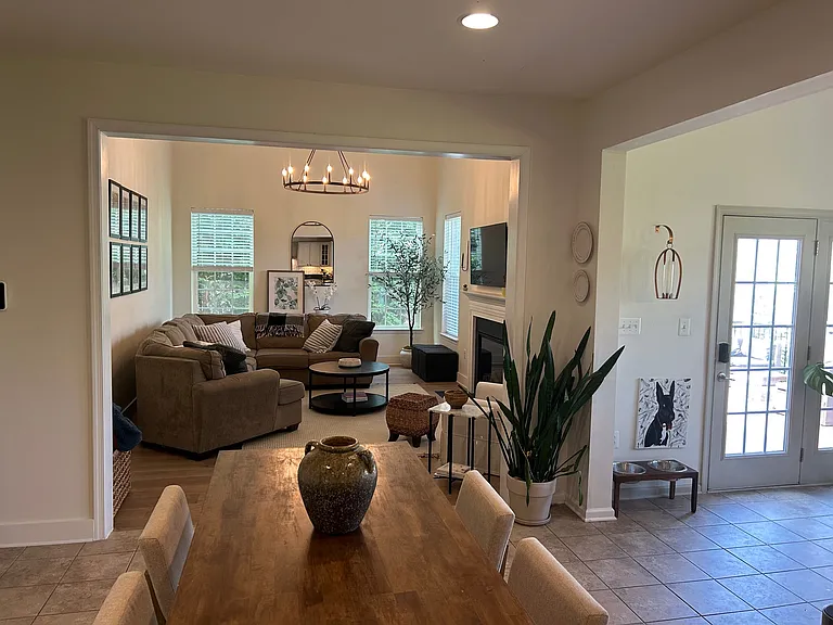 1017 Wright Ct — Photo 10