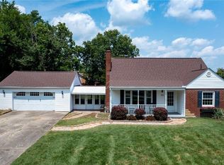 17 W Blossom Hill Rd, Dayton, OH 45449