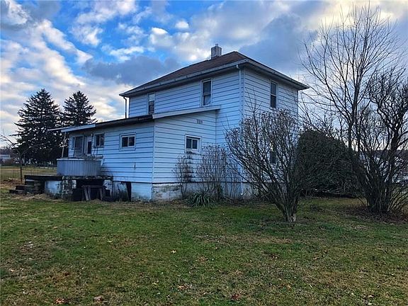 4th image of 48 English Ln