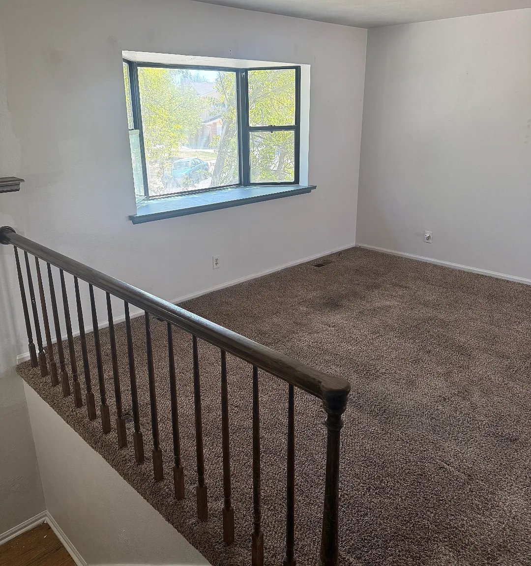 4 bed, 1760 sqft, $3,100 — Photo 2