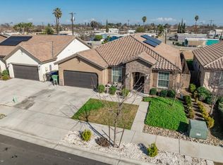 1150 Fire Fall Ave, Lemoore, CA 93245
