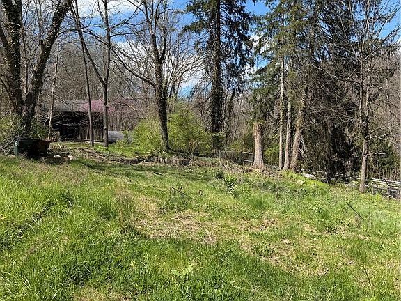 5th image of 2615 Yellow Creek Rd