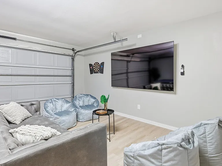 2720 Wild Grove Ln — Photo 29