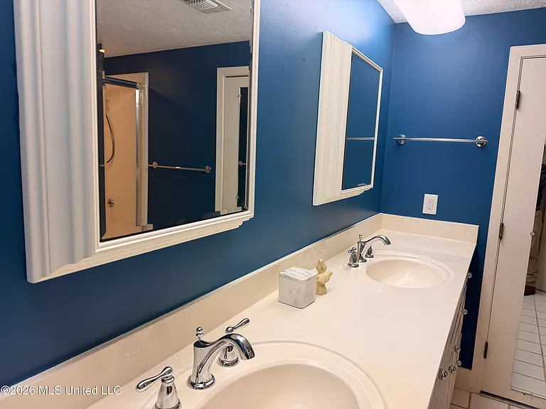 1710 N State St #1 — Photo 28